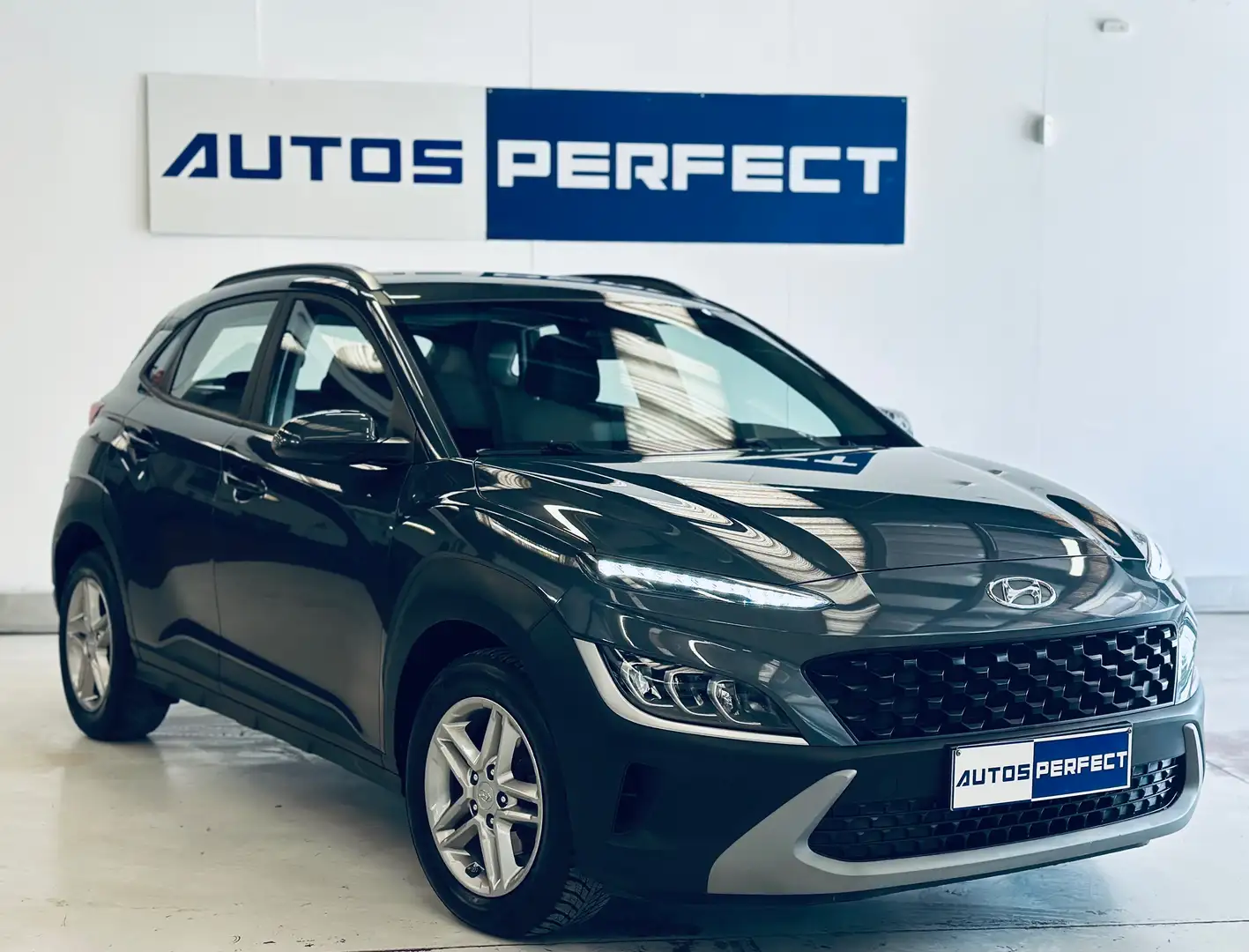 Hyundai KONA 1.0 T-GDi BOITE AUTO CAMERA PDC SIEGES+VOLAN CHAUF Gri - 2