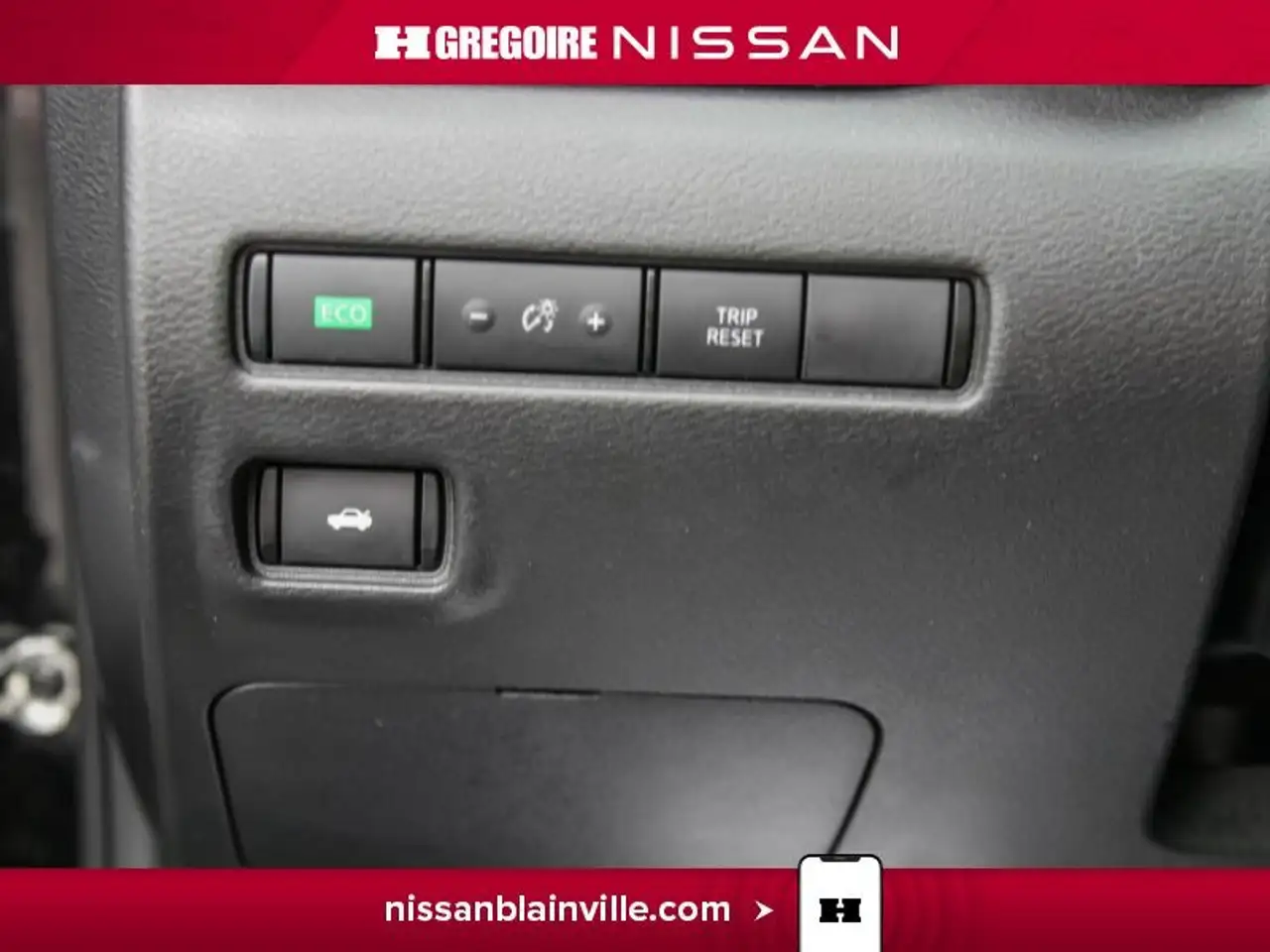 Nissan Sentra снимка Nissan Sentra