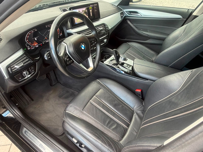 BMW 530 d xDrive Touring Touring PDC*CAM — photo 10