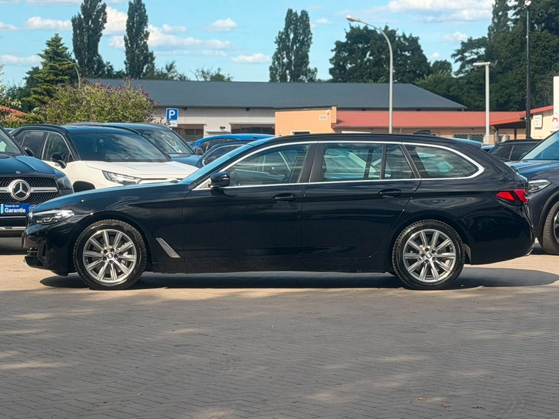 BMW 530 d xDrive Touring Touring PDC*CAM — photo 2