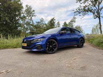 1.4 TSI eHybrid Elegance Business+
