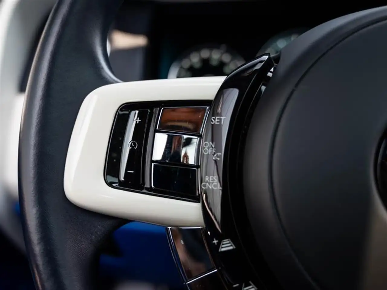Rolls-Royce Cullinan снимка Rolls-Royce Cullinan
