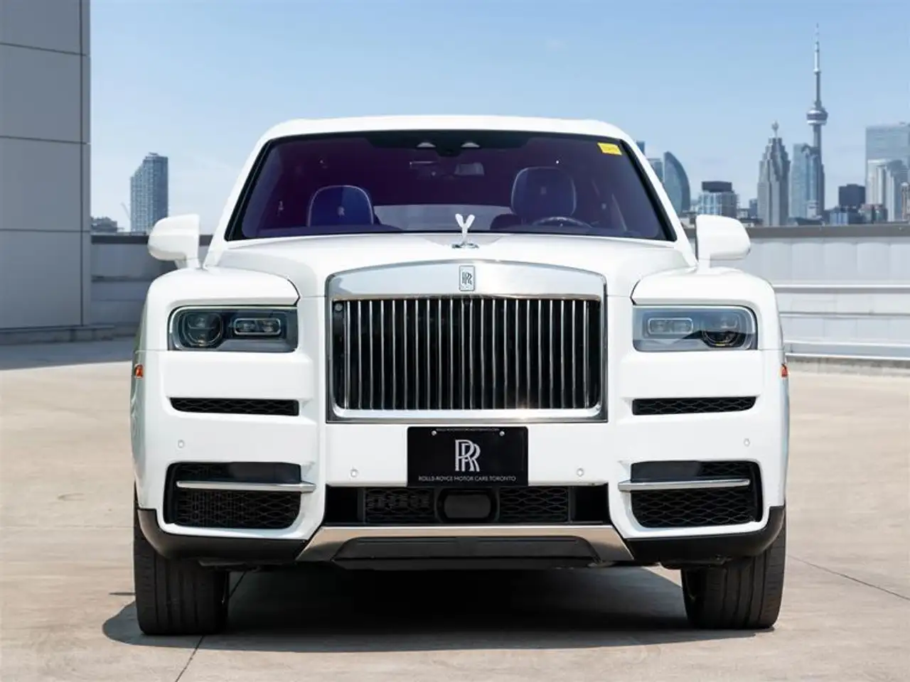 Rolls-Royce Cullinan снимка Rolls-Royce Cullinan