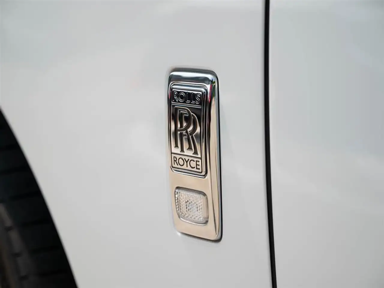 Rolls-Royce Cullinan снимка Rolls-Royce Cullinan