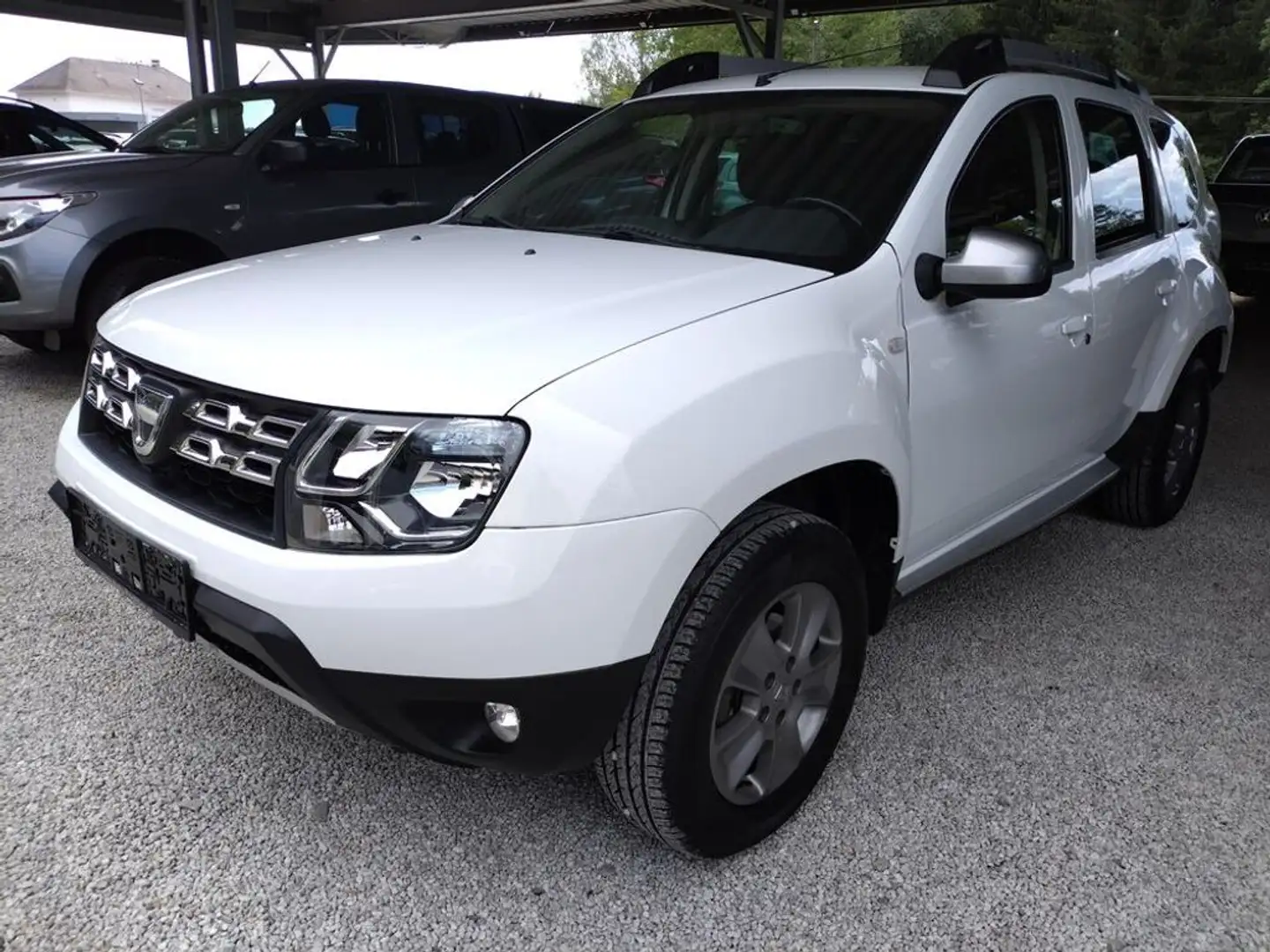 Dacia Duster Supreme 4x4 1.5dci 4x4 ! Serviceheft! Weiß - 1