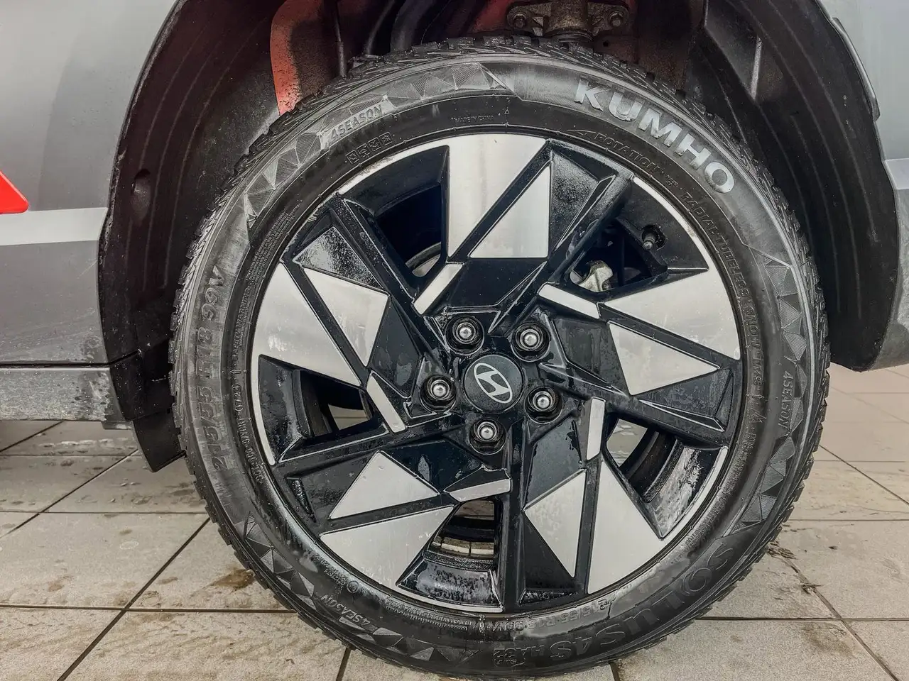Hyundai KONA снимка Hyundai KONA