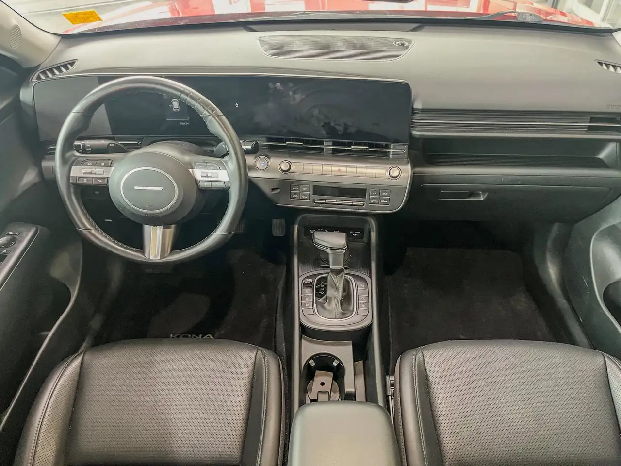 Hyundai KONA снимка Hyundai KONA