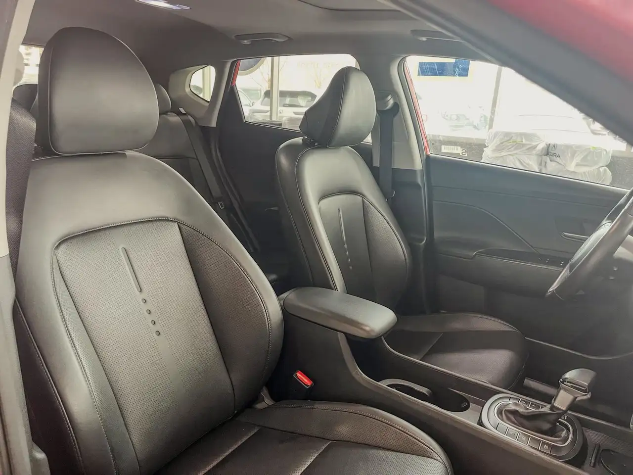 Hyundai KONA снимка Hyundai KONA