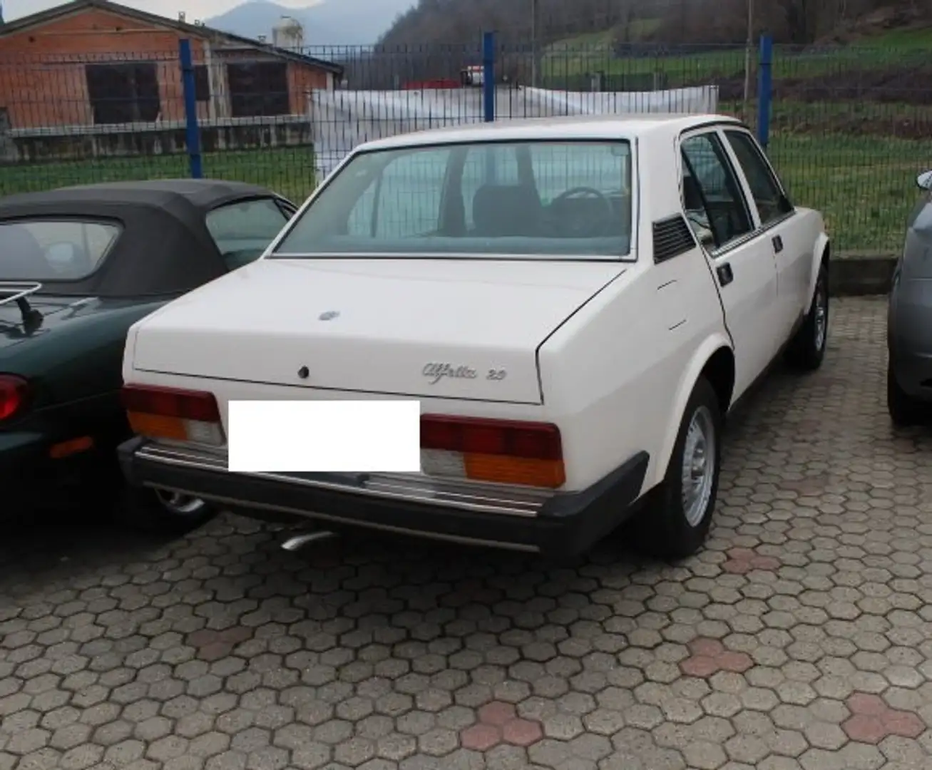 Alfa Romeo Alfetta Alfetta 2.0 L White - 2