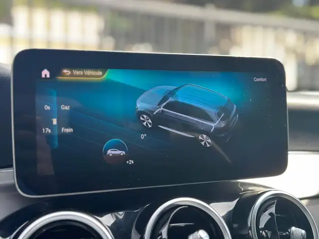 Mercedes-Benz GLC view 18