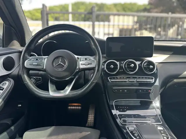 Mercedes-Benz GLC 200 view 12