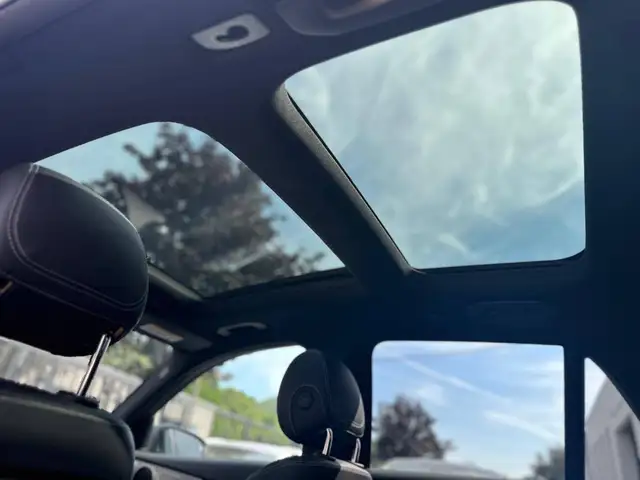 Mercedes-Benz GLC 200 view 14
