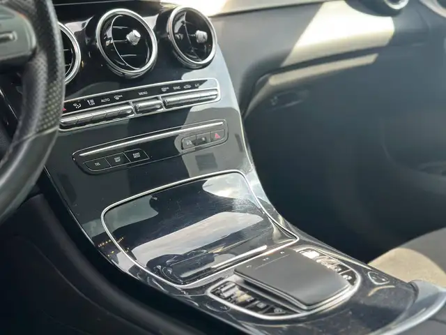 Mercedes-Benz GLC view 20