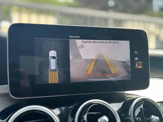 Mercedes-Benz GLC view 16