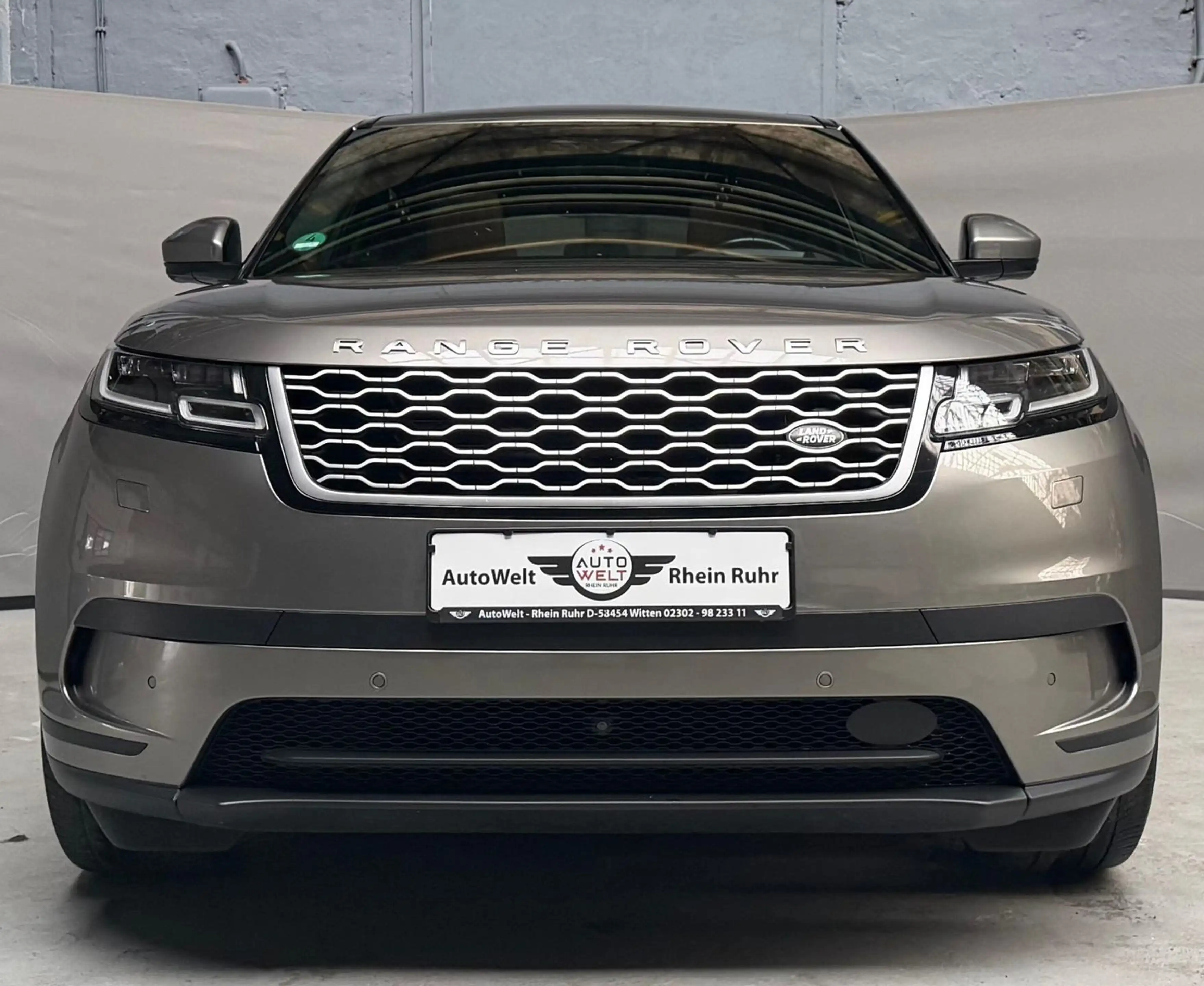 Land Rover Range Rover Velar 3.0 D300 SE AWD Leder Pano Nav — photo 3