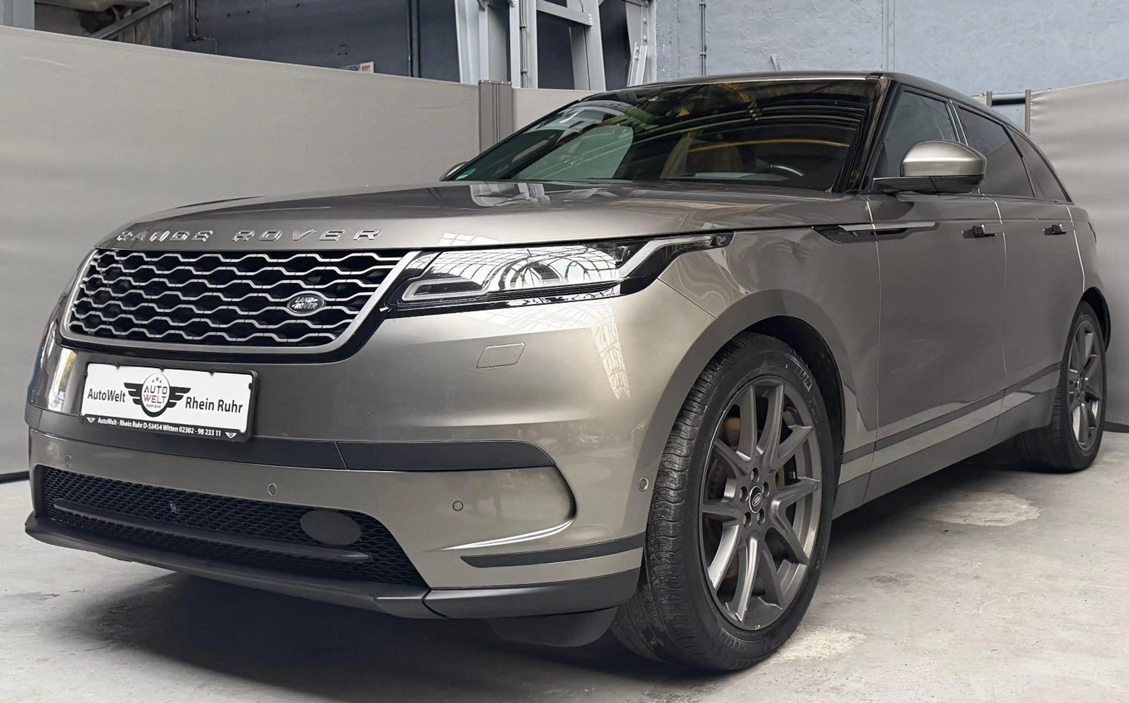 Land Rover Range Rover Velar 3.0 D300 SE AWD Leder Pano Nav