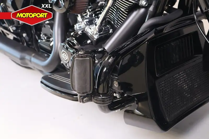 Harley-Davidson Street Glide - foto 8