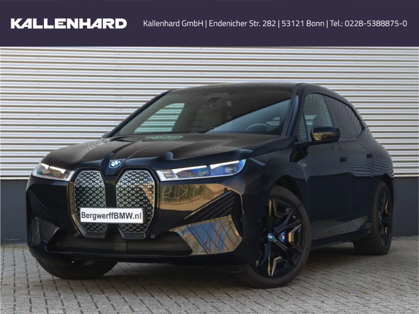 BMW iX M60 Pano-Bowers&Wilkins-AHK-Situbelüftung Schwarz - 1