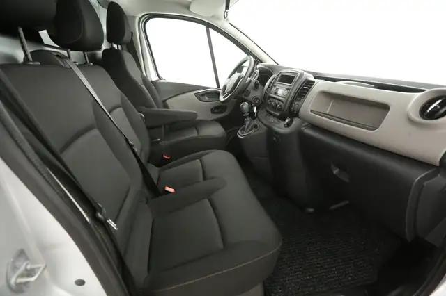 Renault Trafic view 24