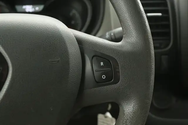 Renault Trafic view 15