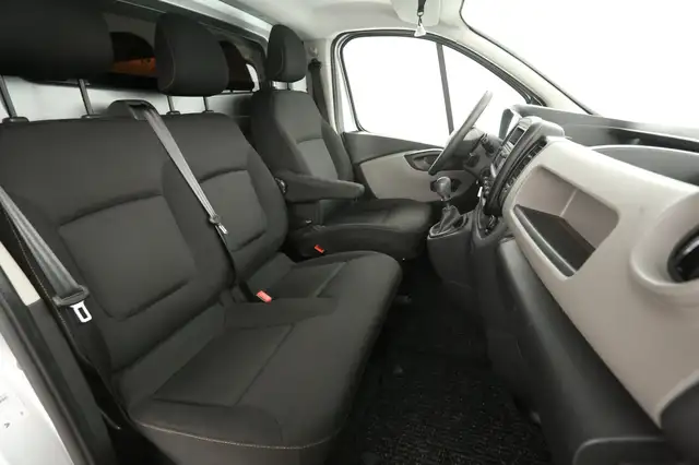 Renault Trafic view 10