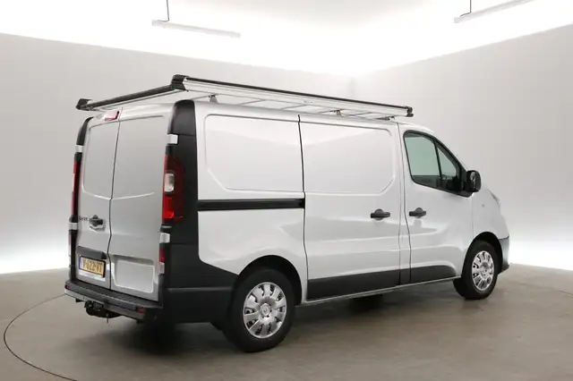 Renault Trafic view 27