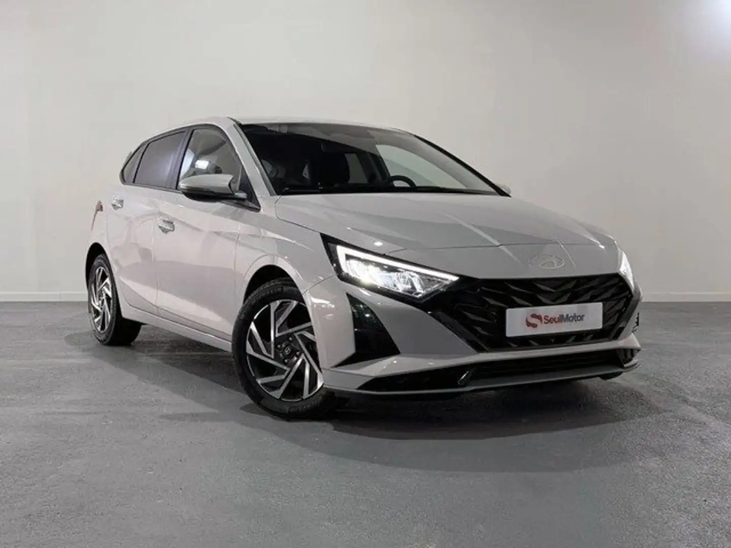 Hyundai i20 1.0 TGDI Klass 100 Gris - 1
