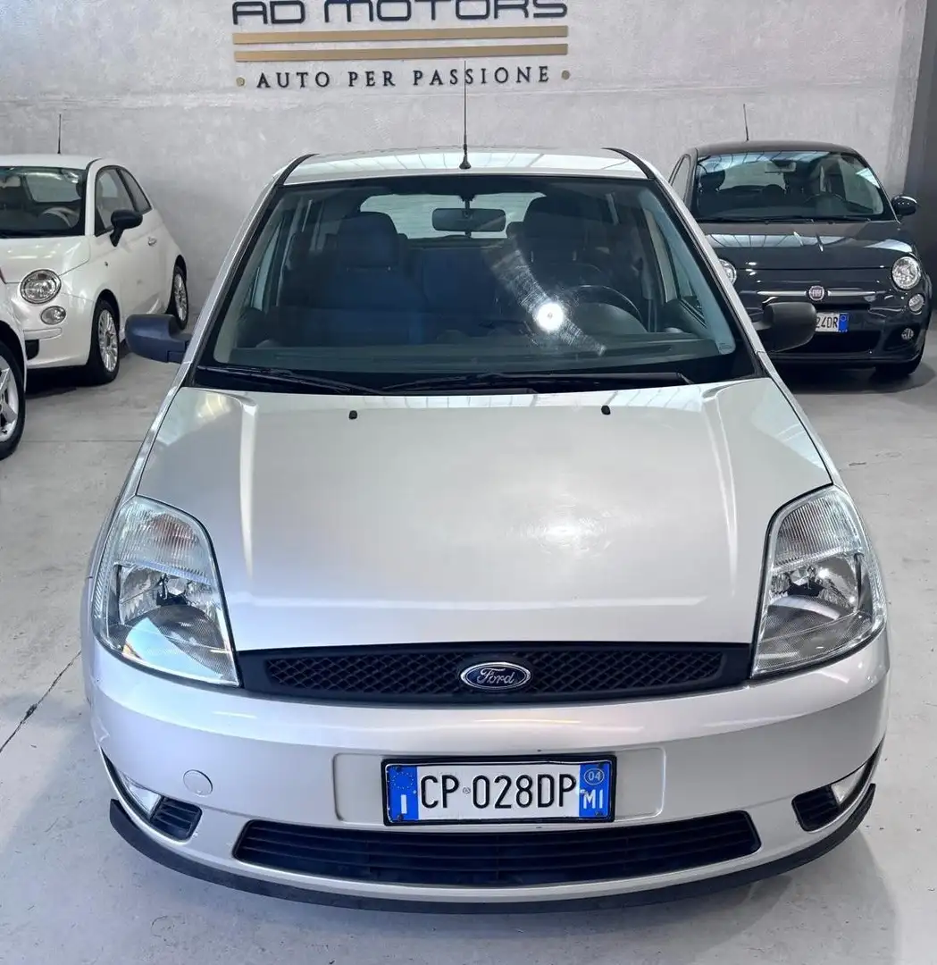 Ford Fiesta Fiesta Benzina Neopatentati - 2