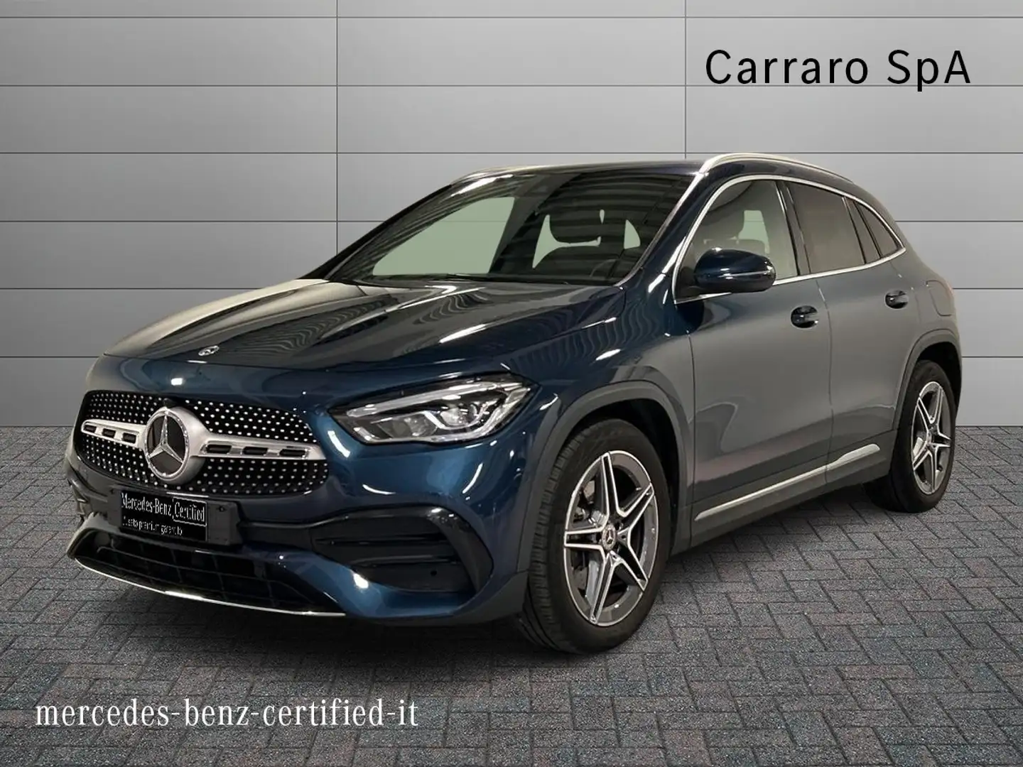 Mercedes-Benz GLA 180 - GLA 180 d Premium auto Bleu - 1
