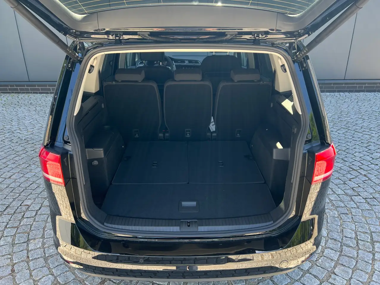 Volkswagen Touran 2026 — фото 6