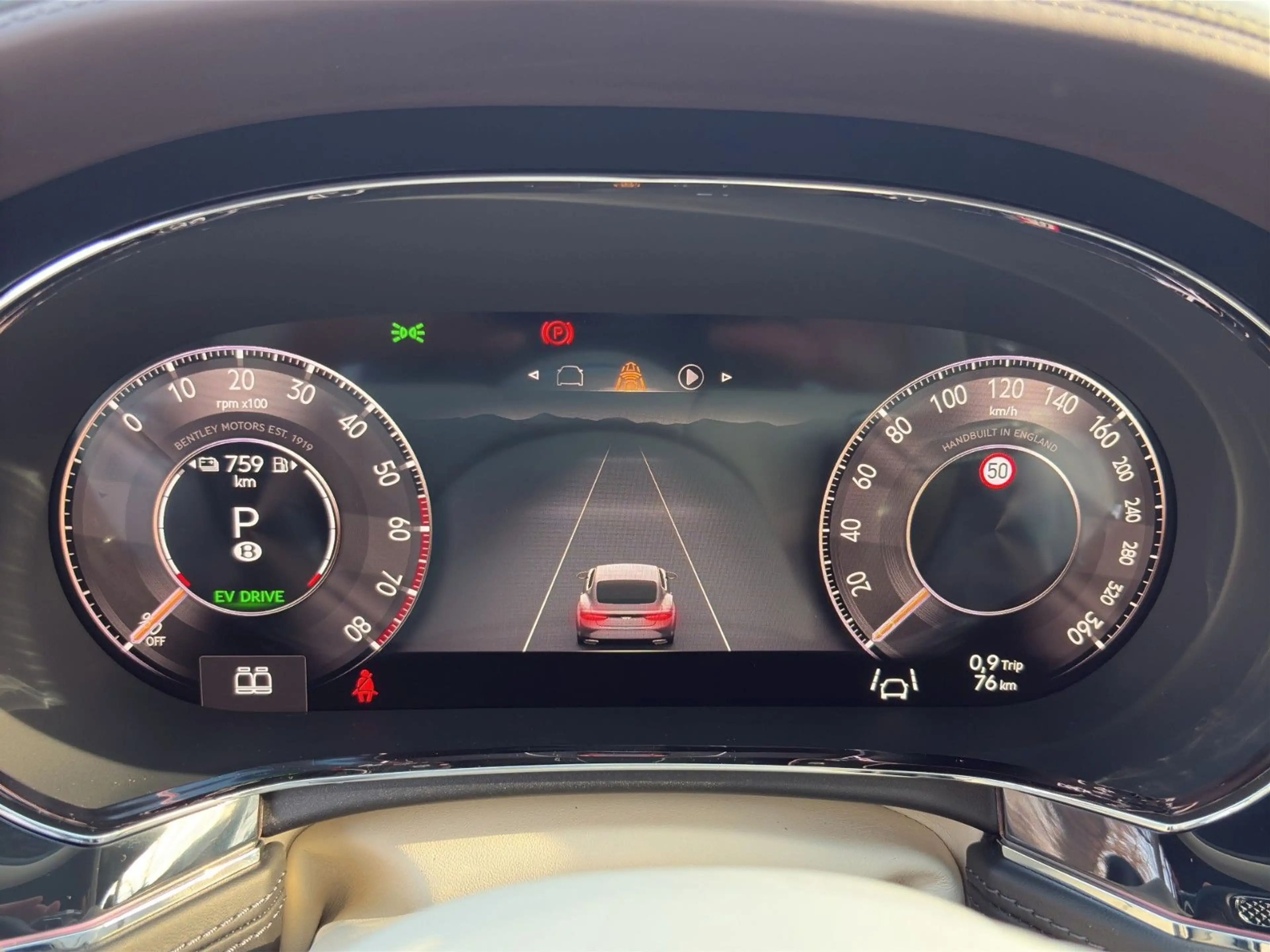 Bentley Continental GT *Mulliner* — photo 13