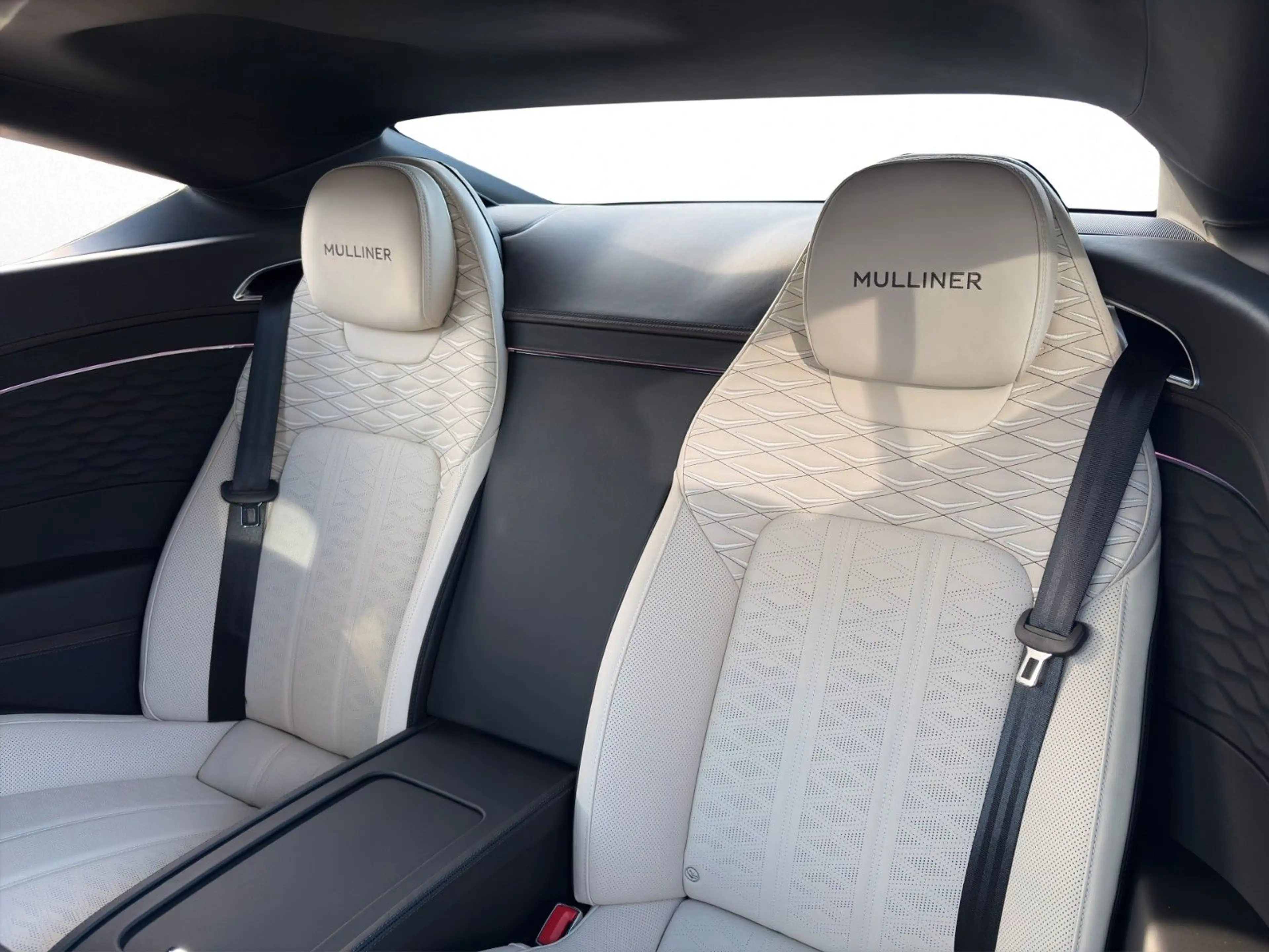 Bentley Continental GT *Mulliner* — photo 10
