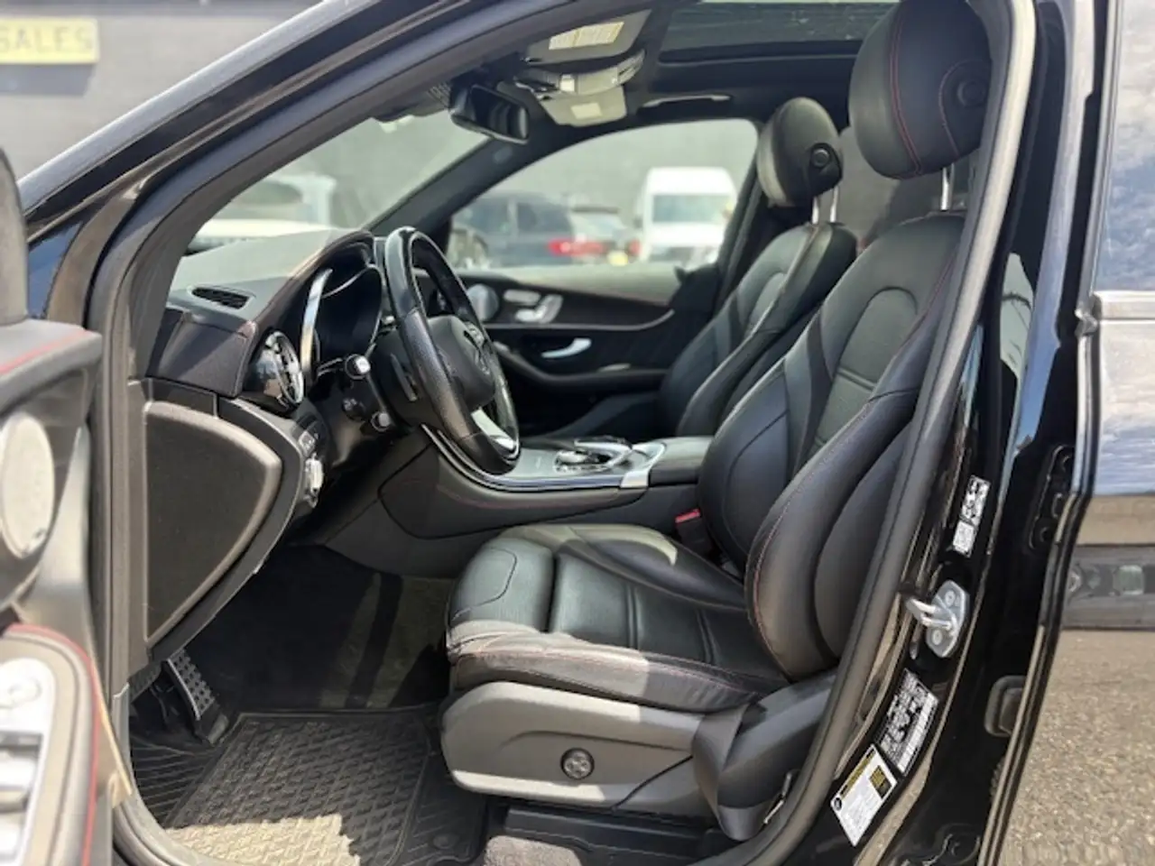 Mercedes-Benz GLC снимка Mercedes-Benz GLC