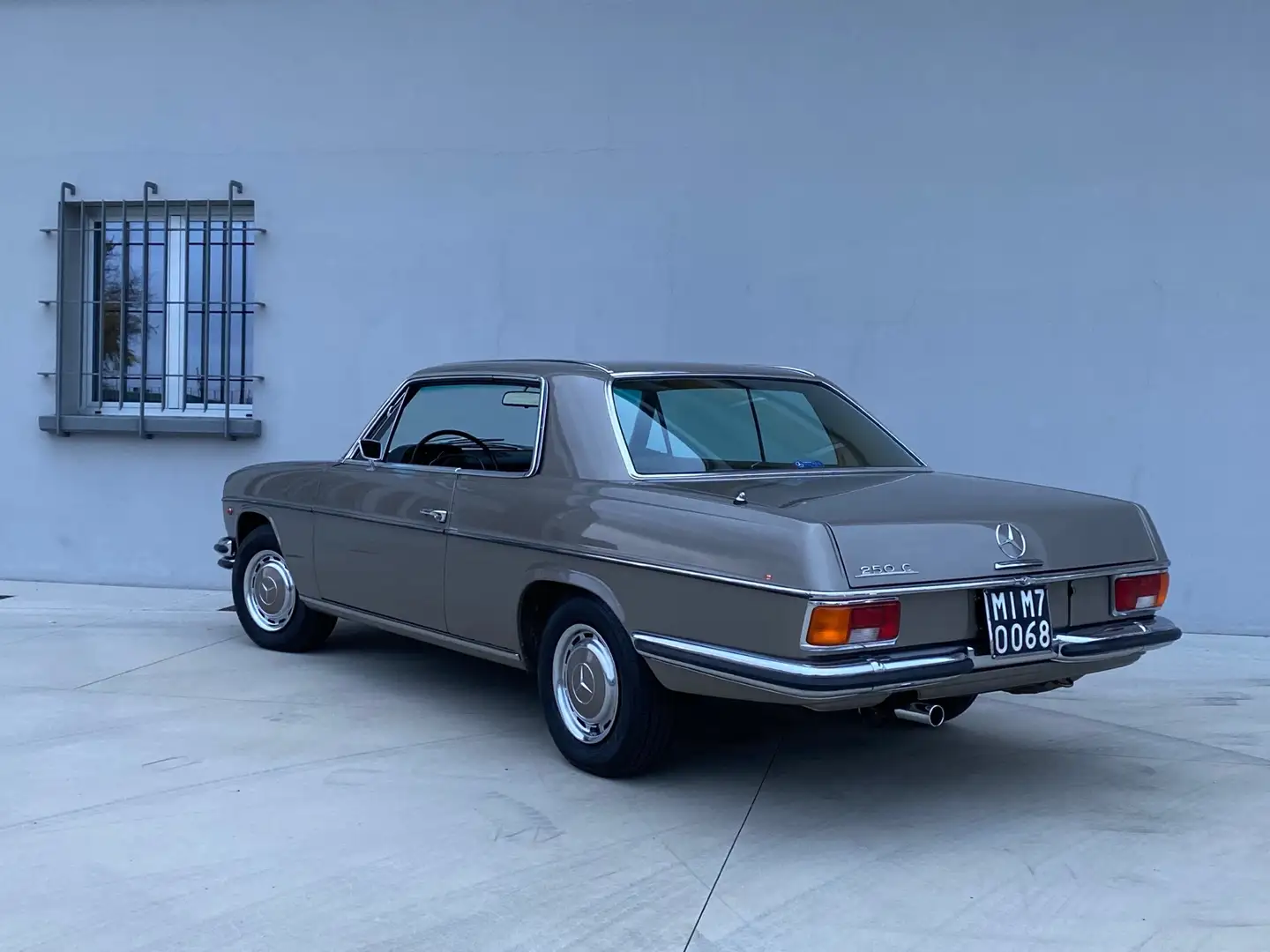 Mercedes-Benz 250 C  coupe’   MOTORE NUOVO. Brons - 2