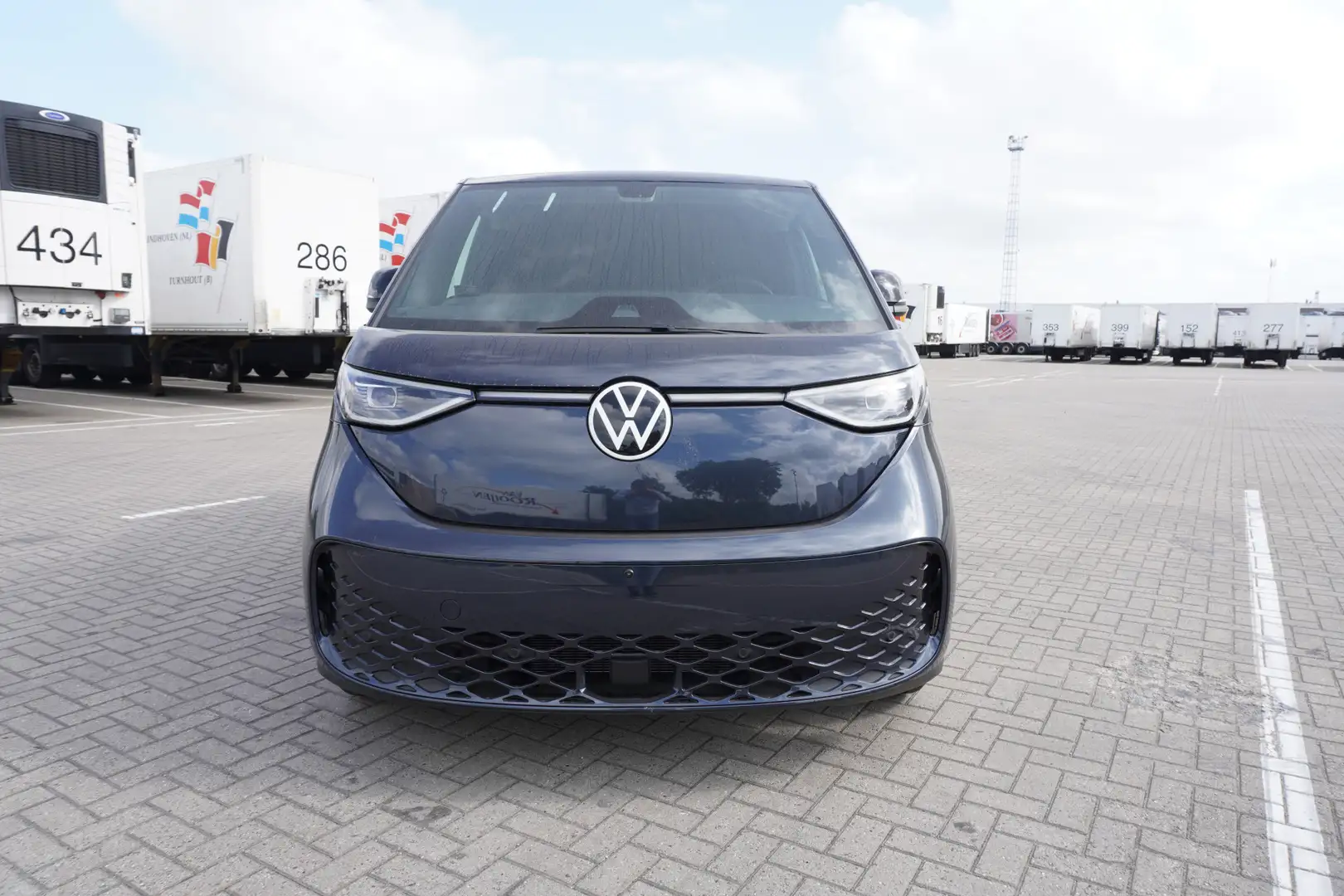 Volkswagen ID. Buzz Cargo ID. Buzz Cargo 286 pk ID. Buzz Cargo 286 pk, Achte Синий - 2