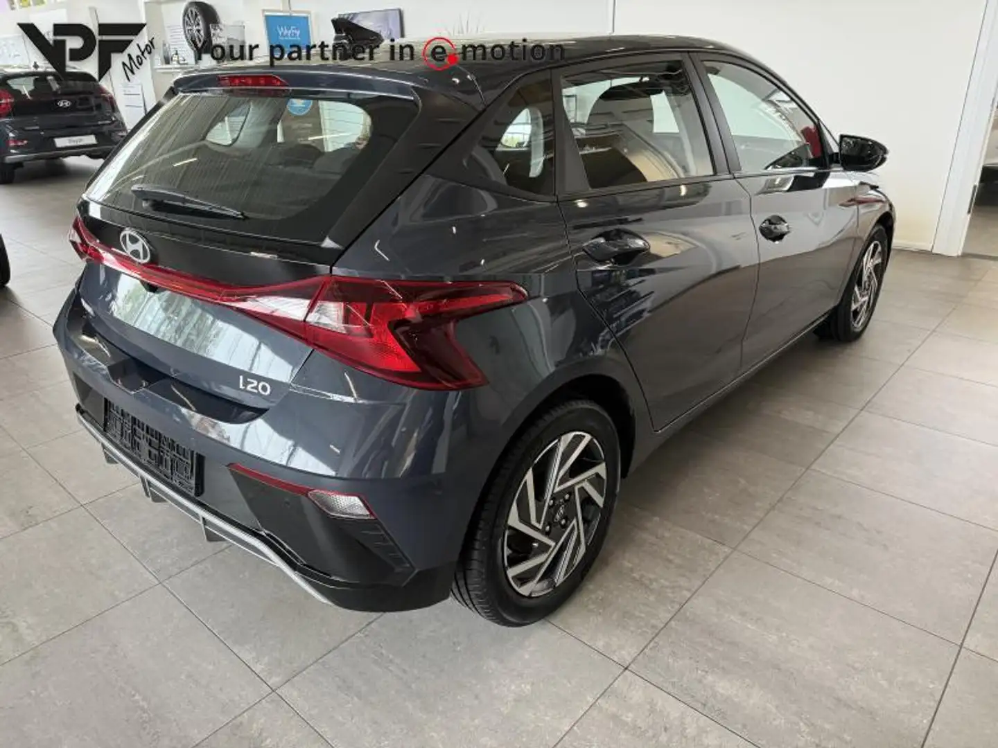 Hyundai i20 Twist Automaat Gris - 2