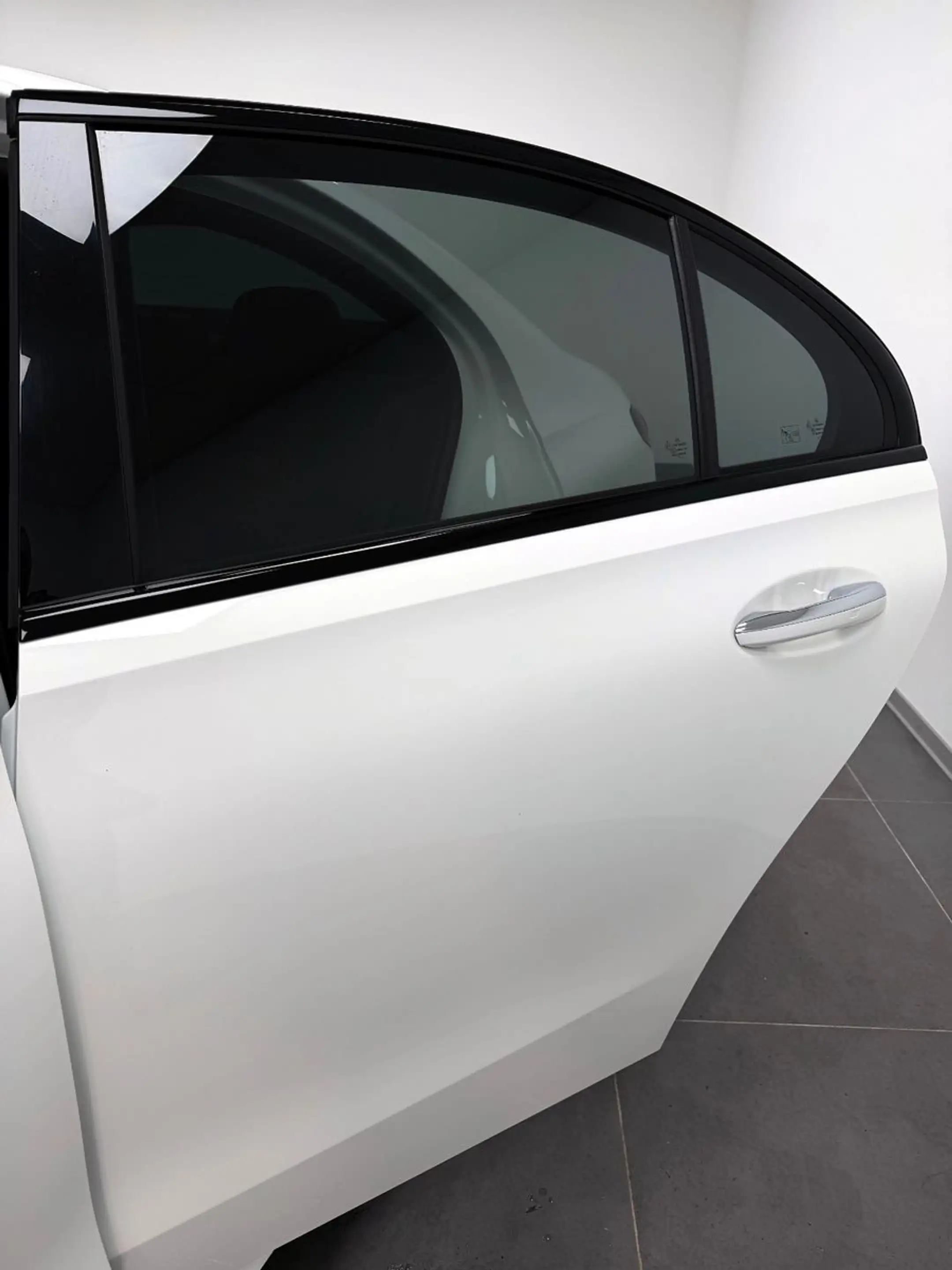 Mercedes-Benz C 300 d. AMG .360°KAM.PANO.DISTRO.MBUX.NIGHT — photo 7