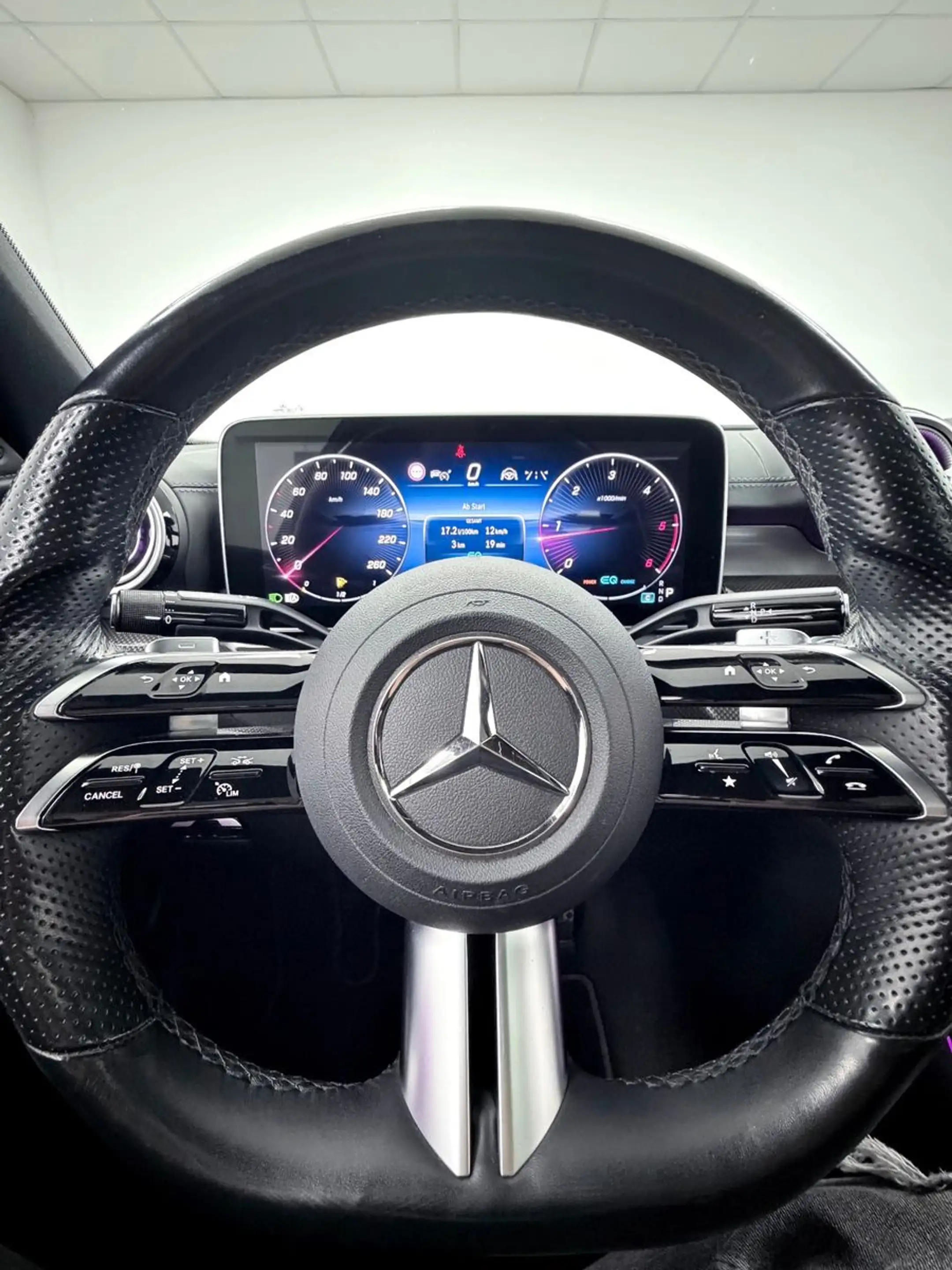 Mercedes-Benz C 300 d. AMG .360°KAM.PANO.DISTRO.MBUX.NIGHT — photo 26