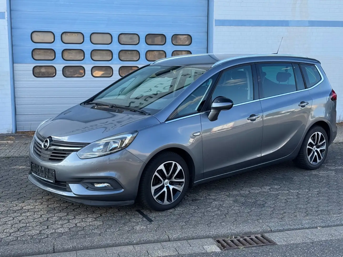 Opel Zafira C Edition/Navi/Klima/PDC/Automatik Grau - 1