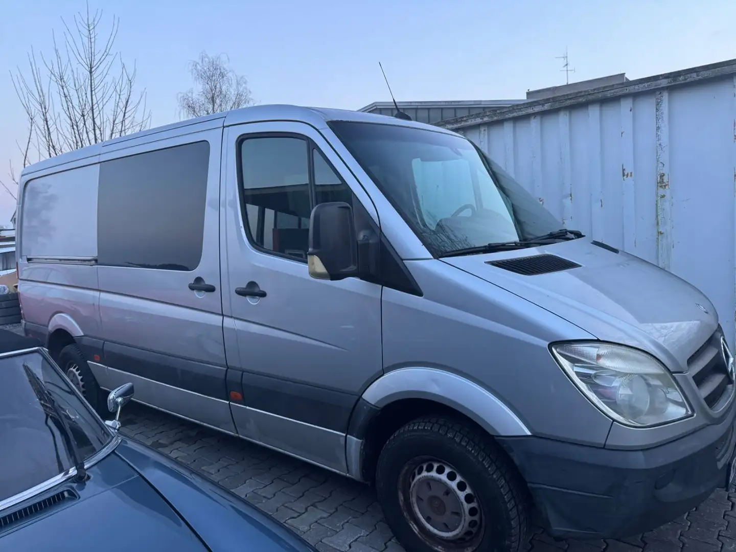 Mercedes-Benz Sprinter II Kasten 318/319CDI 5-Sitzer Automatik Silber - 1
