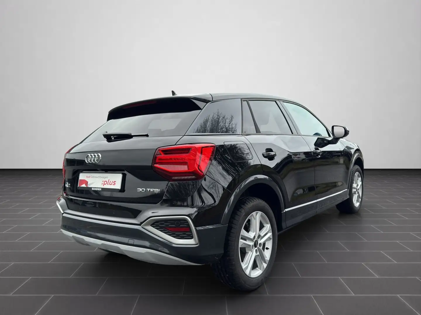 Audi Q2 advanced 30 TFSI MATRIX NAVI RFK AHK Schwarz - 2