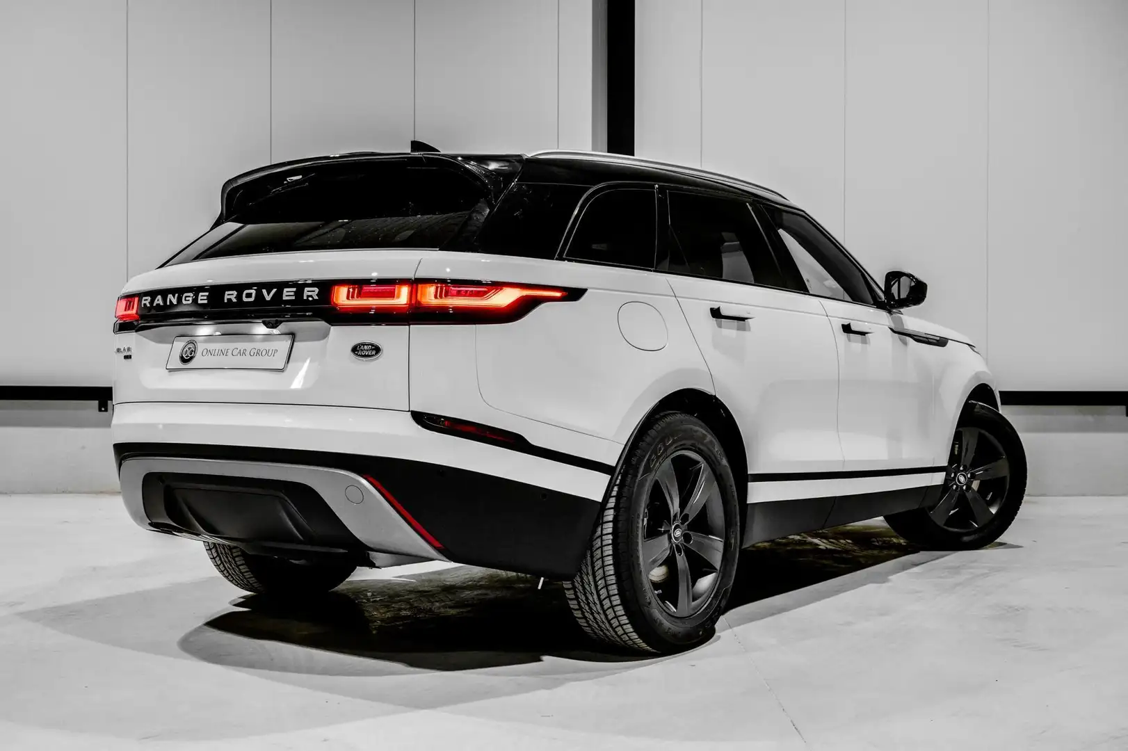Land Rover Range Rover Velar D240 AWD S Luchtvering Panorama 240PK Wit - 2