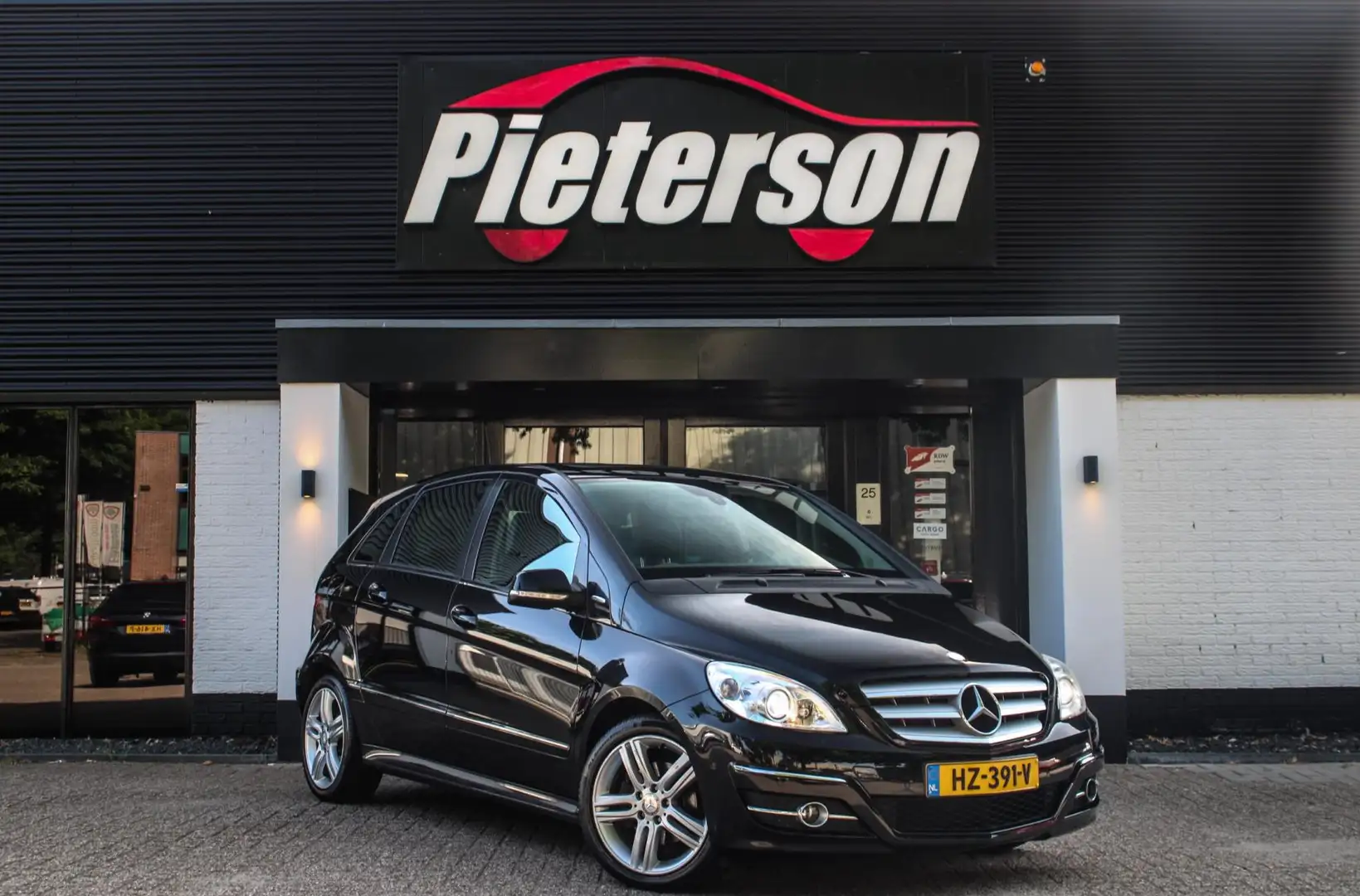 Mercedes-Benz B 200 GRAND EDITION DESIGNO VOL OPTIES Noir - 1
