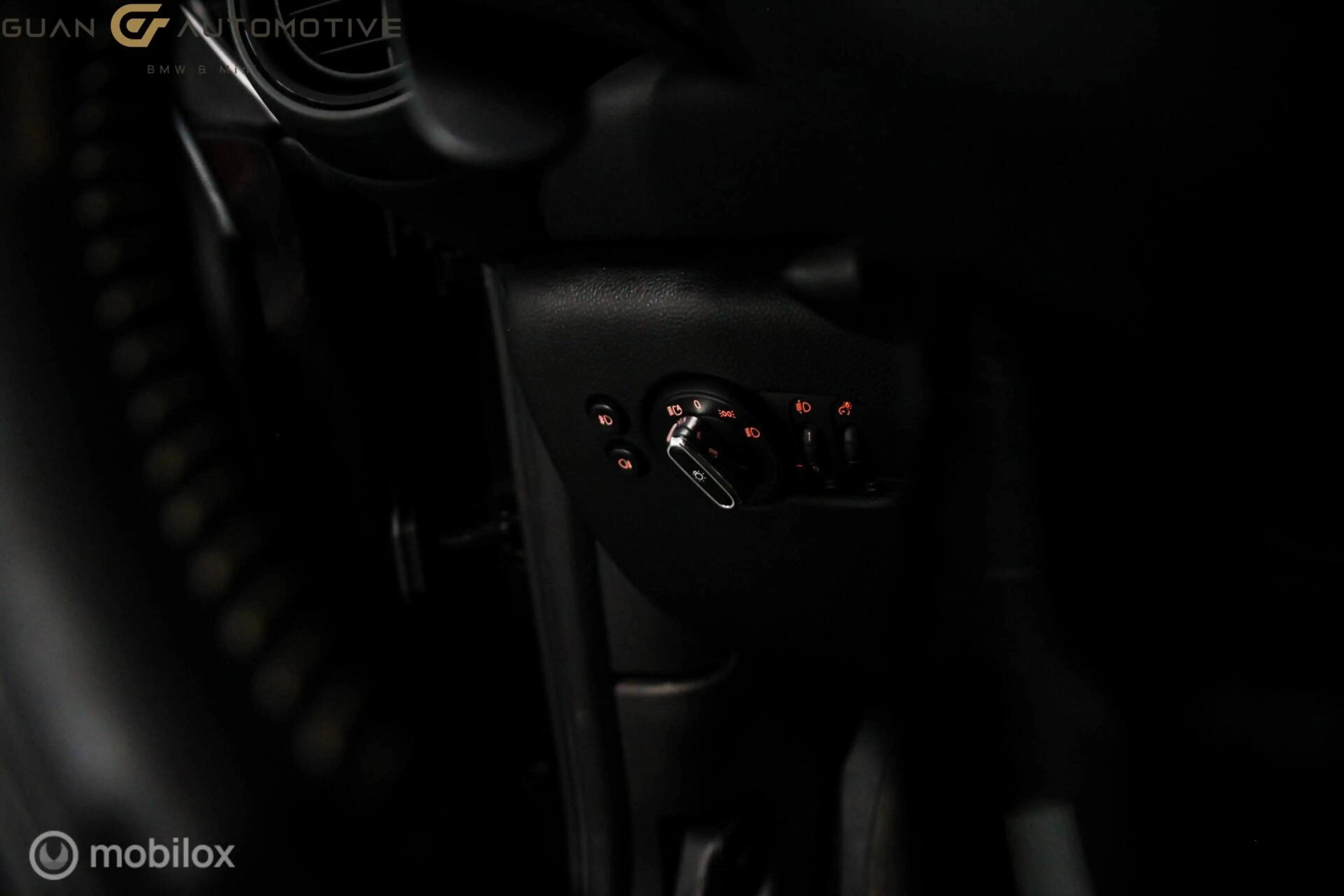 MINI Cooper S Cabrio 2.0 | H&K | Digital display | — photo 23