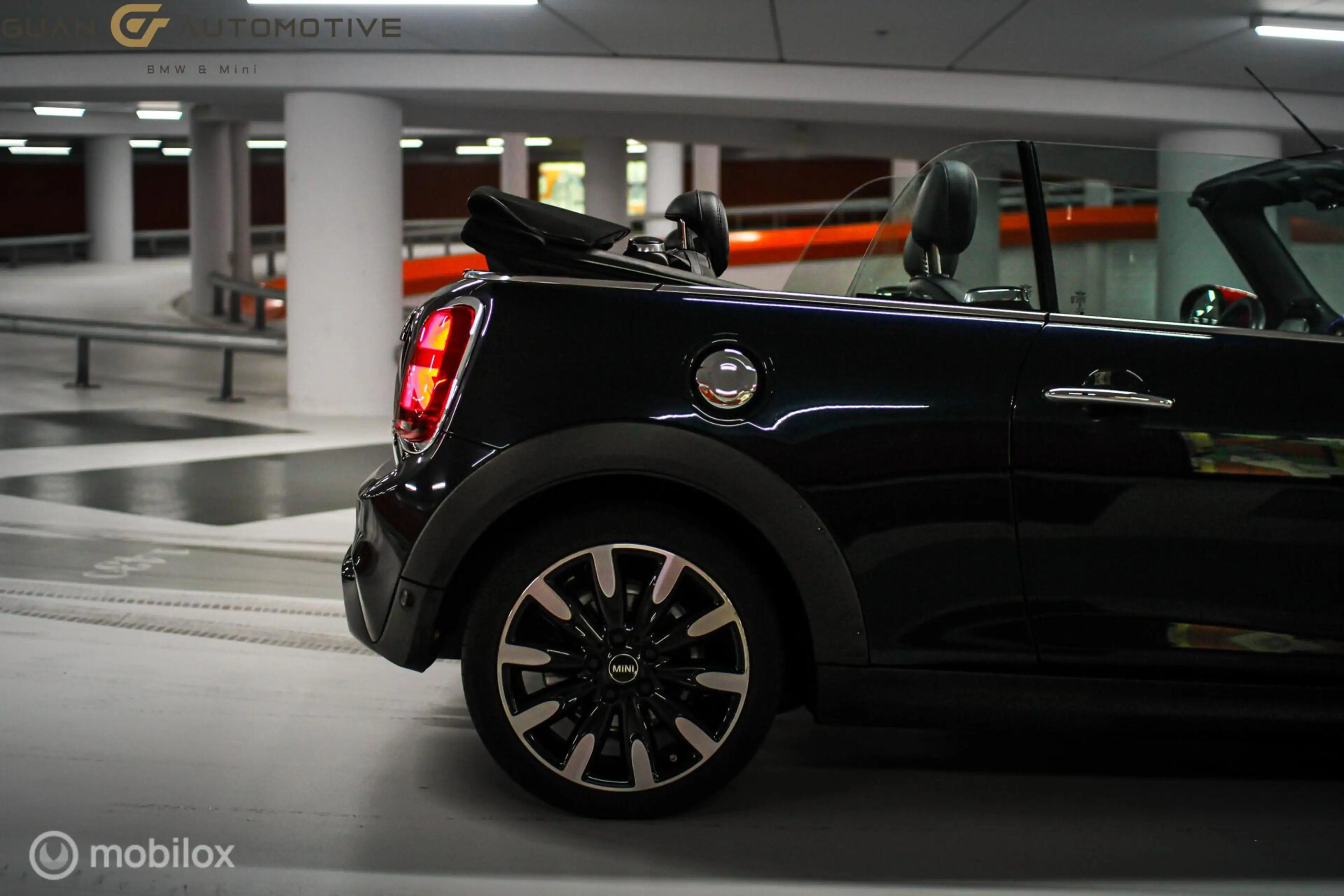 MINI Cooper S Cabrio 2.0 | H&K | Digital display | — photo 7
