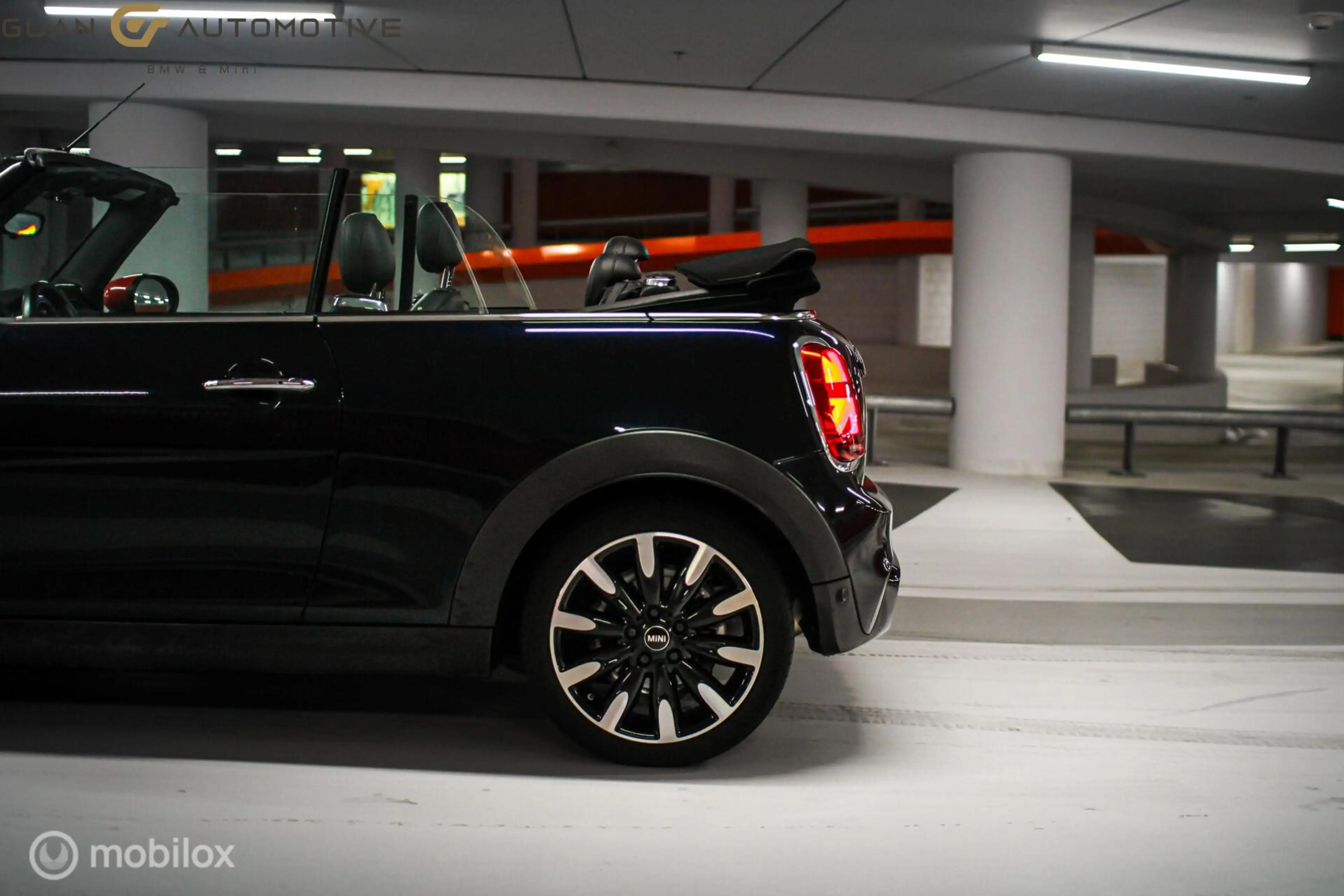 MINI Cooper S Cabrio 2.0 | H&K | Digital display | — photo 10