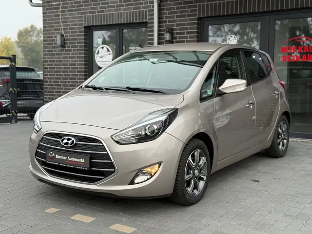 Hyundai iX20 1.6YES! Plus*Automatik*Klima*Kamera*AHK*SHZ