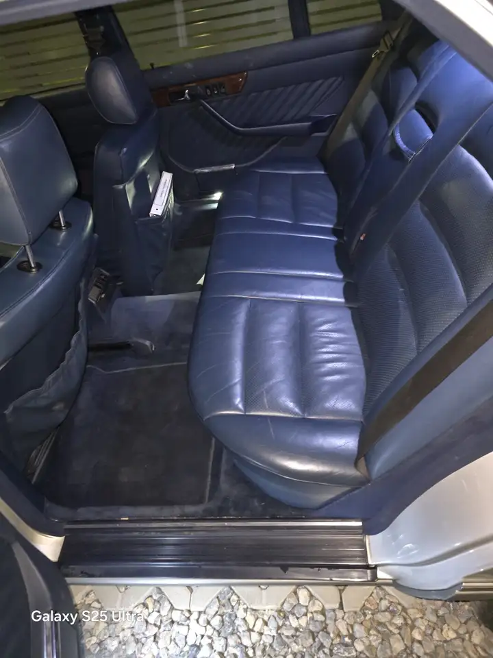 Mercedes-Benz 560 SEL Aut., foto 8