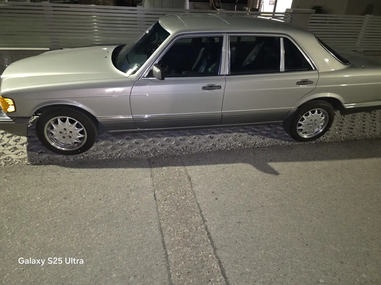 Mercedes-Benz 560 SEL Aut., foto 11