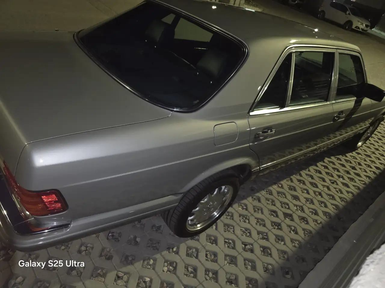 Mercedes-Benz 560 SEL Aut., foto 9